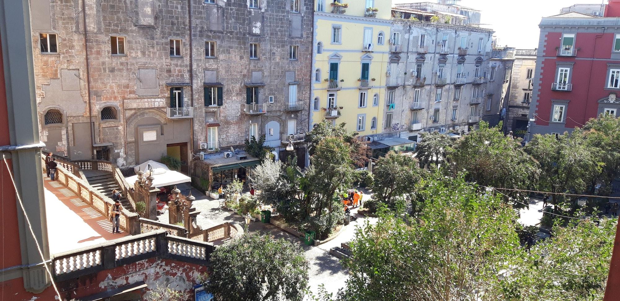 Hotel Piazza Bellini & Apartments Наполи Екстериор снимка